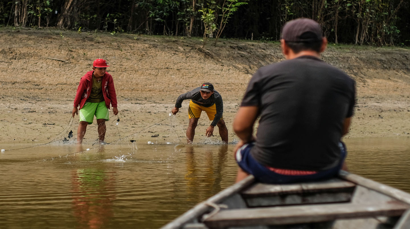au fleuve Amazônia (4/10) : Au fleuve
